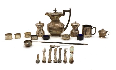 Lot 30 - A collection of silver items