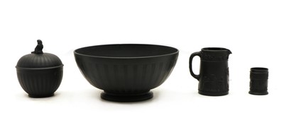 Lot 90 - A Wedgwood black basalt bowl