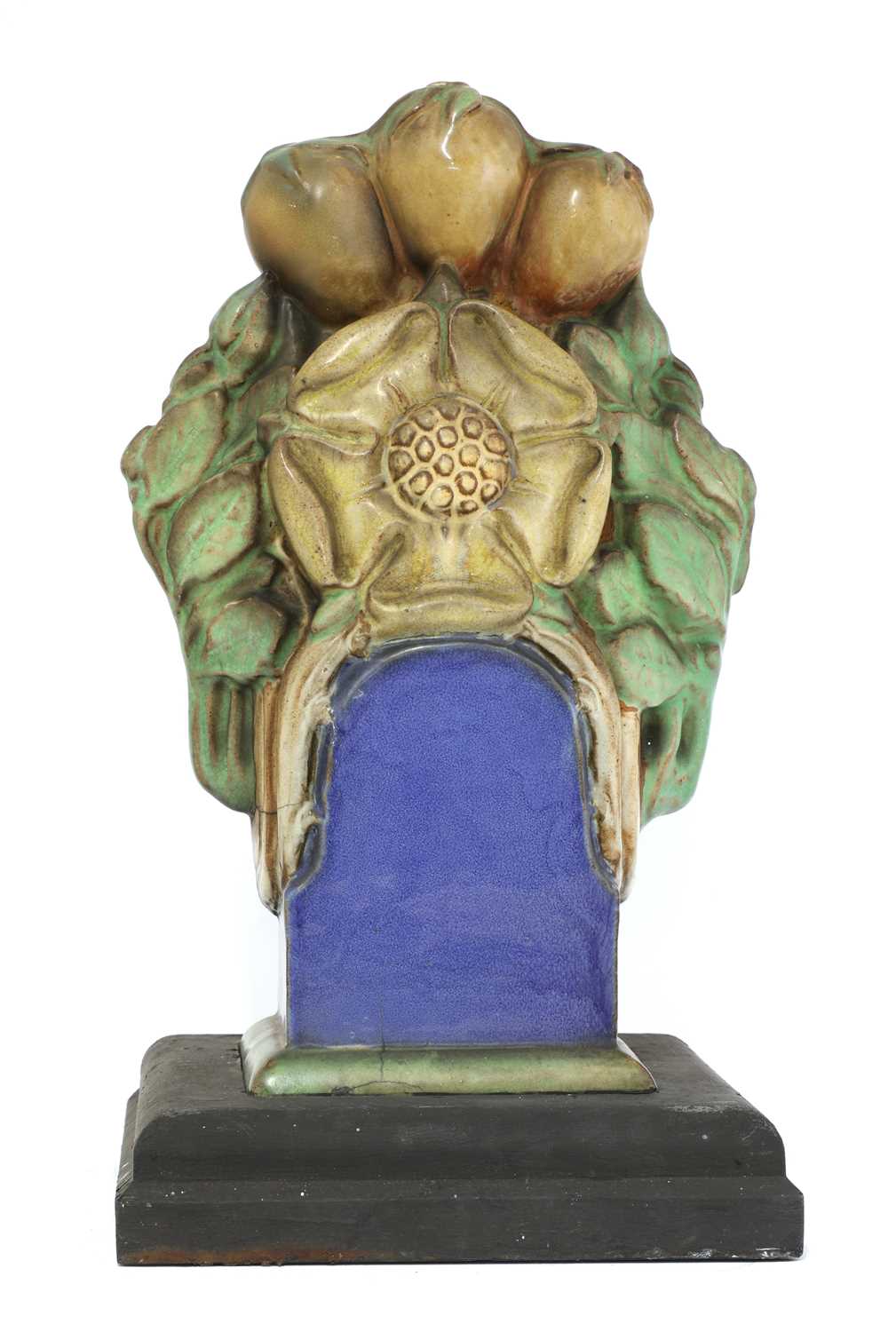 Lot 99 - A Doulton Lambeth 'Tudor Rose' stoneware washing-line-post finial