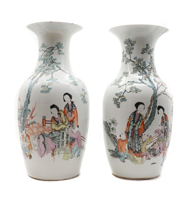 Lot 163 - A pair of Chinese qianjiang enamelled vases