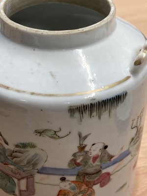 Lot 156 - A collection of Chinese famille rose