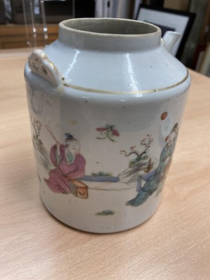 Lot 156 - A collection of Chinese famille rose