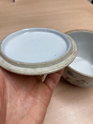 Lot 156 - A collection of Chinese famille rose