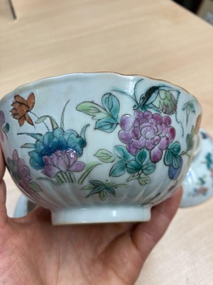 Lot 156 - A collection of Chinese famille rose