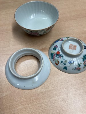 Lot 156 - A collection of Chinese famille rose
