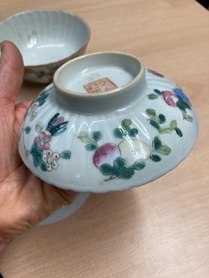 Lot 156 - A collection of Chinese famille rose