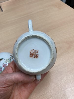 Lot 156 - A collection of Chinese famille rose