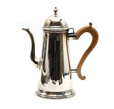 Lot 16 - A silver coffee pot