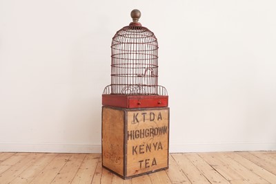 Lot 419 - A dome-topped wirework birdcage