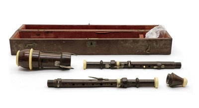 Lot 284 - A Dollard of Dublin rosewood and ivory double flageolet