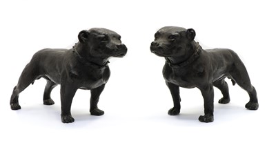 Lot 173 - A pair of bronze figures