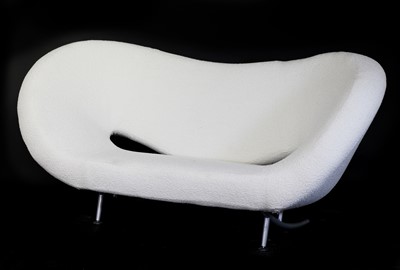 Lot 495 - A 'Victoria and Albert' sofa