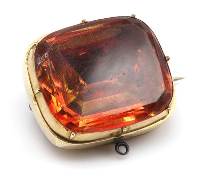 Lot 2 - A Georgian foil backed rock crystal brooch