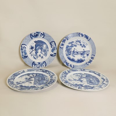 Lot 24 - A collection of four Chinese blue and white plates