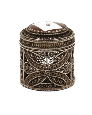 Lot 18 - A George III silver gaming counter box