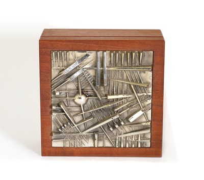 Lot 386 - An Italian brutalist teak trinket box