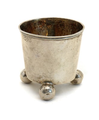 Lot 44 - A silver tumbler