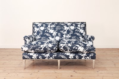 Lot 154 - A two-seater canapé