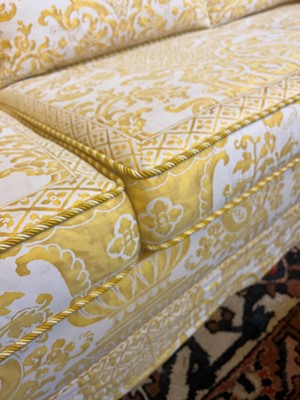Lot 162 - A large Knole sofa