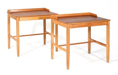 Lot 518 - A pair of oak and teak bedside tables