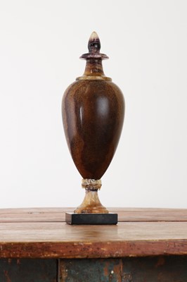 Lot 211 - A Blue John or Crich fluorspar urn