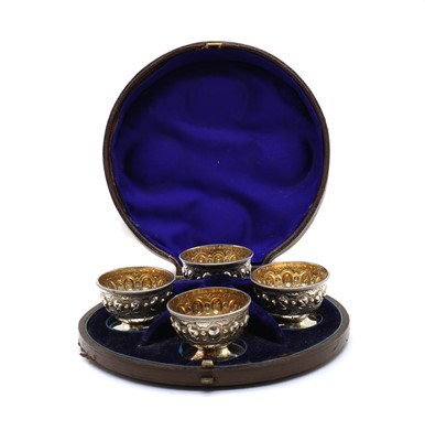 Lot 12 - A cased set of four Victorian silver salts