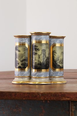 Lot 370 - A Worcester Flight Barr & Barr trio vase