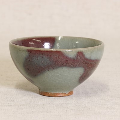 Lot 294 - A Chinese jun ware tea bowl
