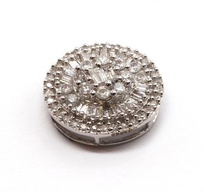 Lot 76 - A 9ct white gold diamond cluster pendant