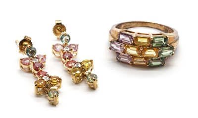 Lot 218 - A 9ct gold green, yellow and pink sapphire ring