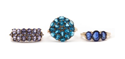 Lot 387 - Three 9ct gold rings