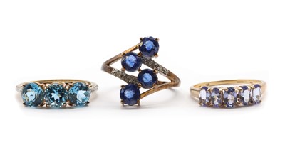 Lot 273 - Three 9ct gold rings
