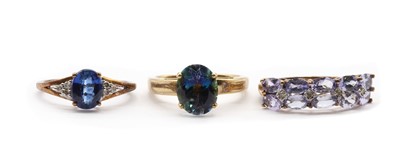 Lot 384 - Three 9ct gold rings