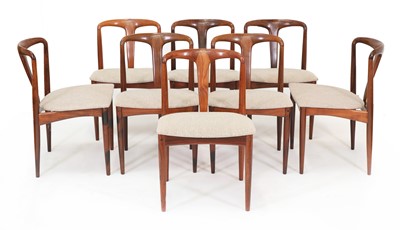 Lot 413 - A Danish rosewood dining suite
