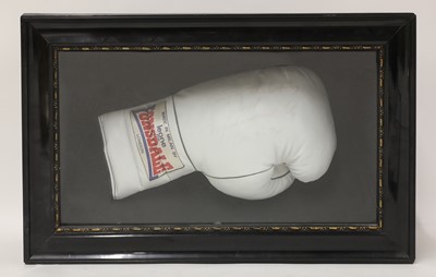 Lot 265 - A Muhammed Ali autographed presentation glove