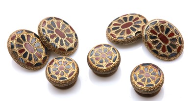 Lot 185 - A cased Scottish pebble or specimen hardstone dress set