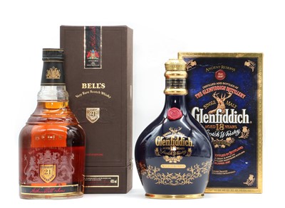 Lot 306 - Bells, Very Rare Scotch Whisky, 21 years old (1, boxed) and Glenfiddich, Aged 18 years (1, boxed)