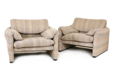 Lot 456 - A pair of Cassina 'Maralunga' armchairs