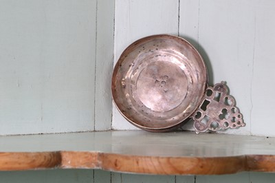 Lot 327 - A Charles II silver bleeding bowl or quaich