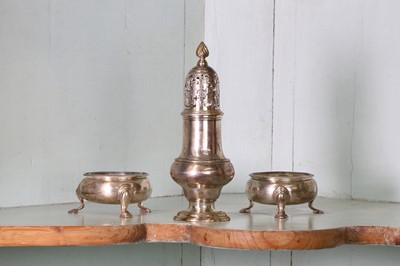 Lot 340 - A George II silver caster