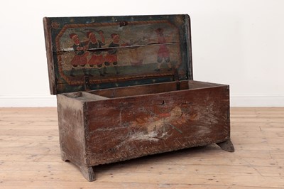 Lot 524 - A painted elm box