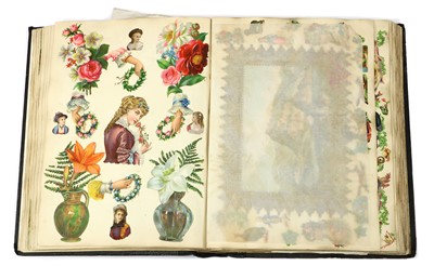Lot 307 - SCRAP ALBUMS