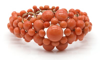 Lot 68 - A Victorian coral bracelet