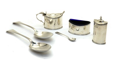 Lot 22 - A George V silver cruet set