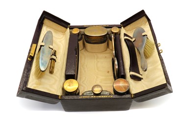 Lot 23 - A silver mounted vanity case by J.C Vickery