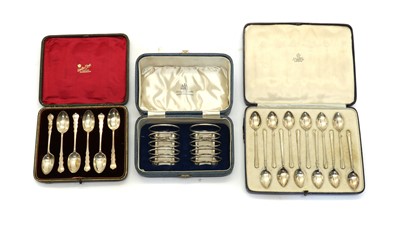 Lot 2 - A collection of silver items