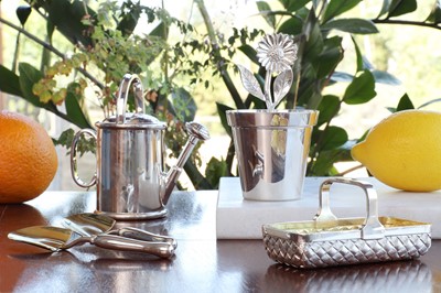 Lot 353 - A cased novelty silver 'garden' condiment set