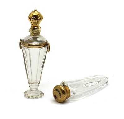Lot 30 - A French gold mounted and glass scent bottle