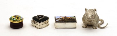 Lot 23 - A novelty silver figure of a mouse