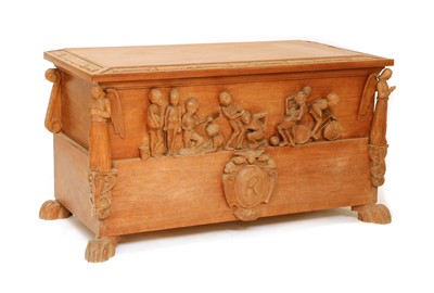 Lot 51 - A hardwood toy trunk